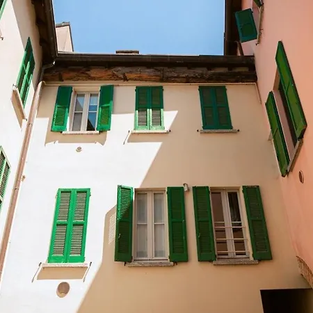 Casa Duomo, Of Como