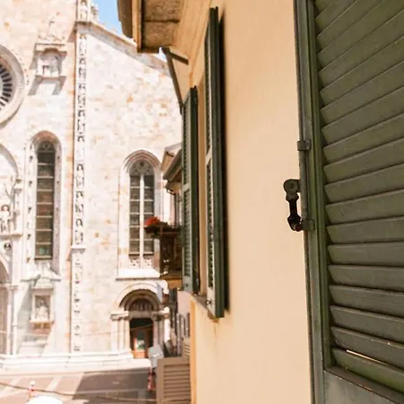 Casa Duomo, Of *