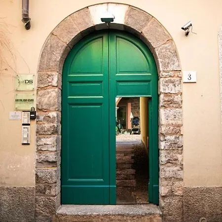 Casa Duomo, Of *