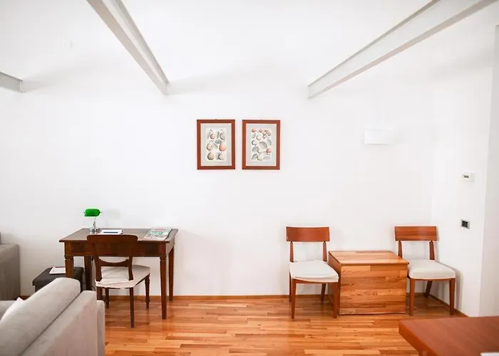 Apartament Cathedral Home, Of Como