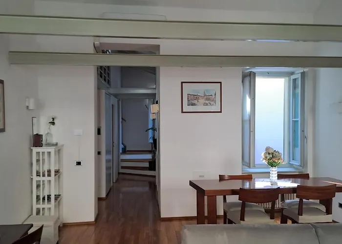 Apartament Cathedral Home, Of *